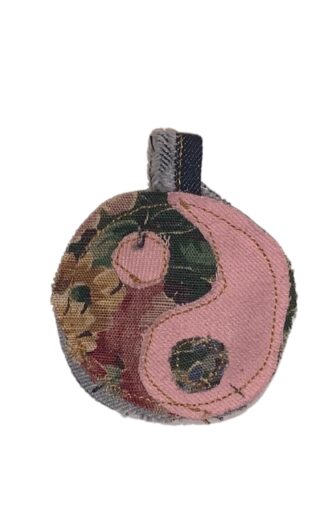 Universel denim charm yin & yang
