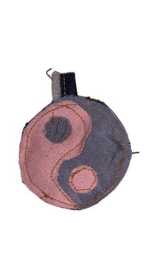 Universel denim charm yin & yang