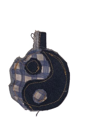 Universel denim charm yin & yang