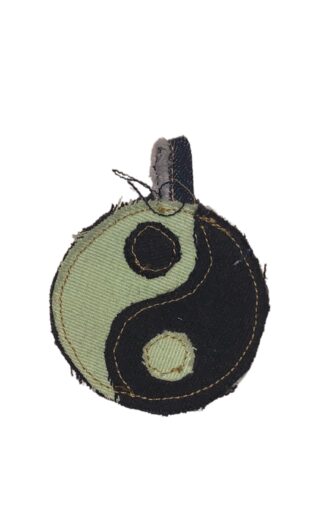 Universel denim charm yin & yang