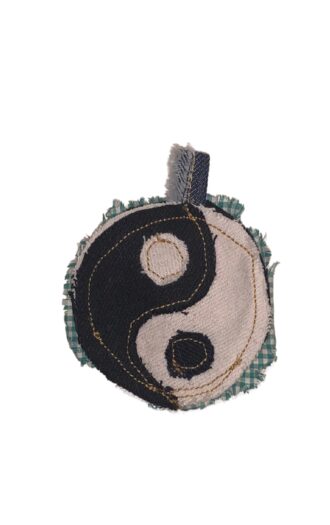 Universel denim charm yin & yang